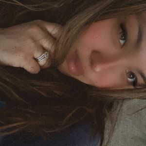 Meet your Posher, Aylin